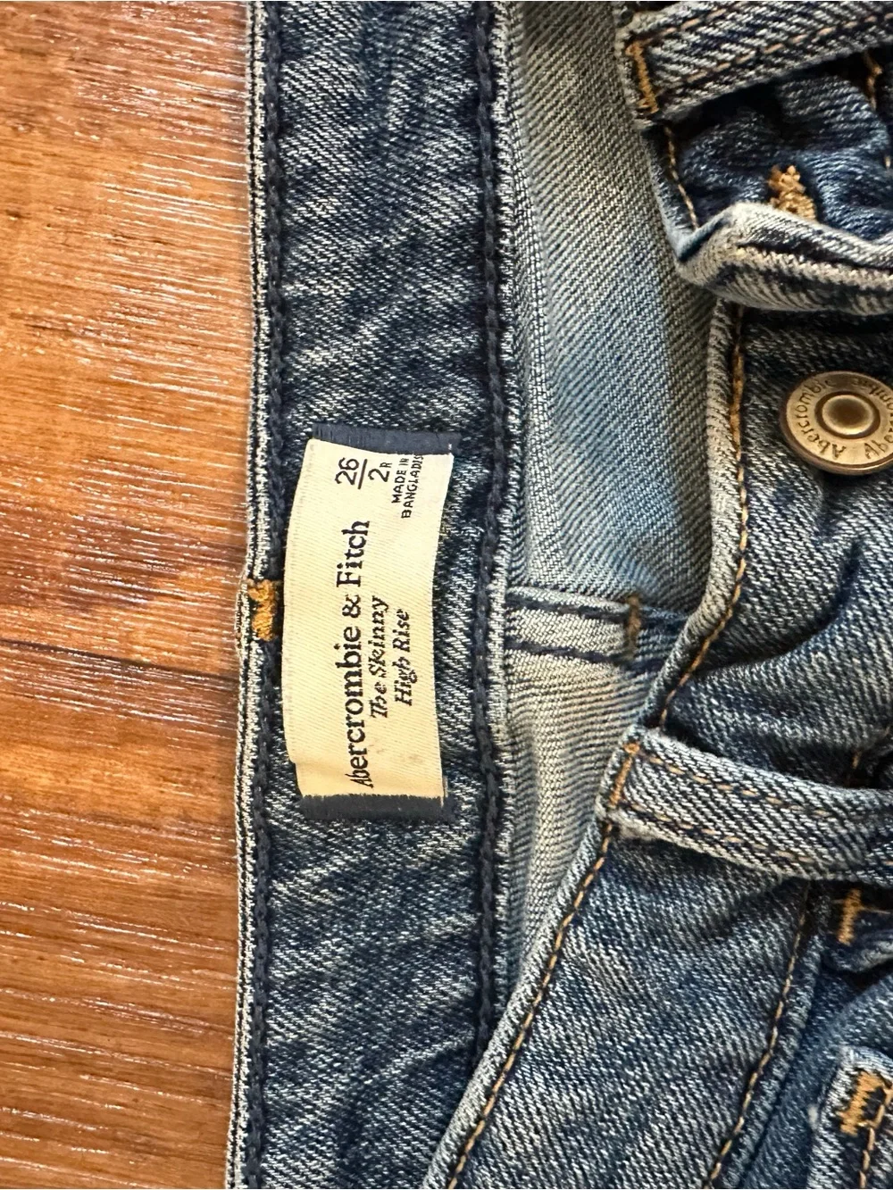 Abercrombie & Fitch light blue